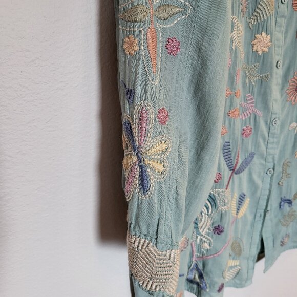 Johnny Was Tunic, Pastel Green, Embroidered, Size XL - Picture 5 of 5
